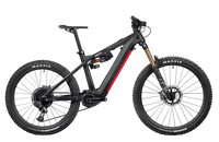 Vélo électrique Liteville 301 CE avec moteur Shimano EP801 et tige de selle Eightpins avec feu arrière Lupine.