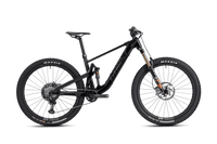 Vélo Ghost Pathriot avec moteur Fazua et tige de selle Eightpins.