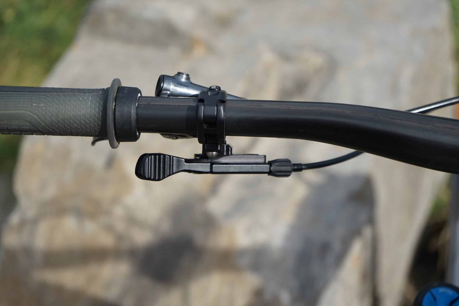 Eightpins underbar Remote Hebel zur Betätgung aller Teleskopsattelstützen mit Seilzug kompatibel mit Shimano I-Spec EV Bremshebel: NGS2, H01, NGS2 Cargo
 BikeYoke: Revive, Divine, Triggy
OneUp: Dropper Post V2, V3
Fox: Transfer, Transfer Factory
PNW Components: Cascade, Loam, Bachelor, Rainier
Crankbrothers: Highline
Brand-X: Ascend
KS: LEV, LEV Integra
9point8: Fall Line
Und alle weiteren mechanischen Dropper Posts mit Seilzug